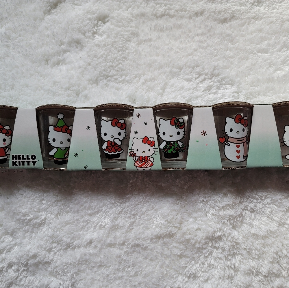 Hello kitty bundle - Picture 3 of 7